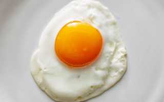 Сколько белка в белке яйца, его польза и можно ли есть желток?